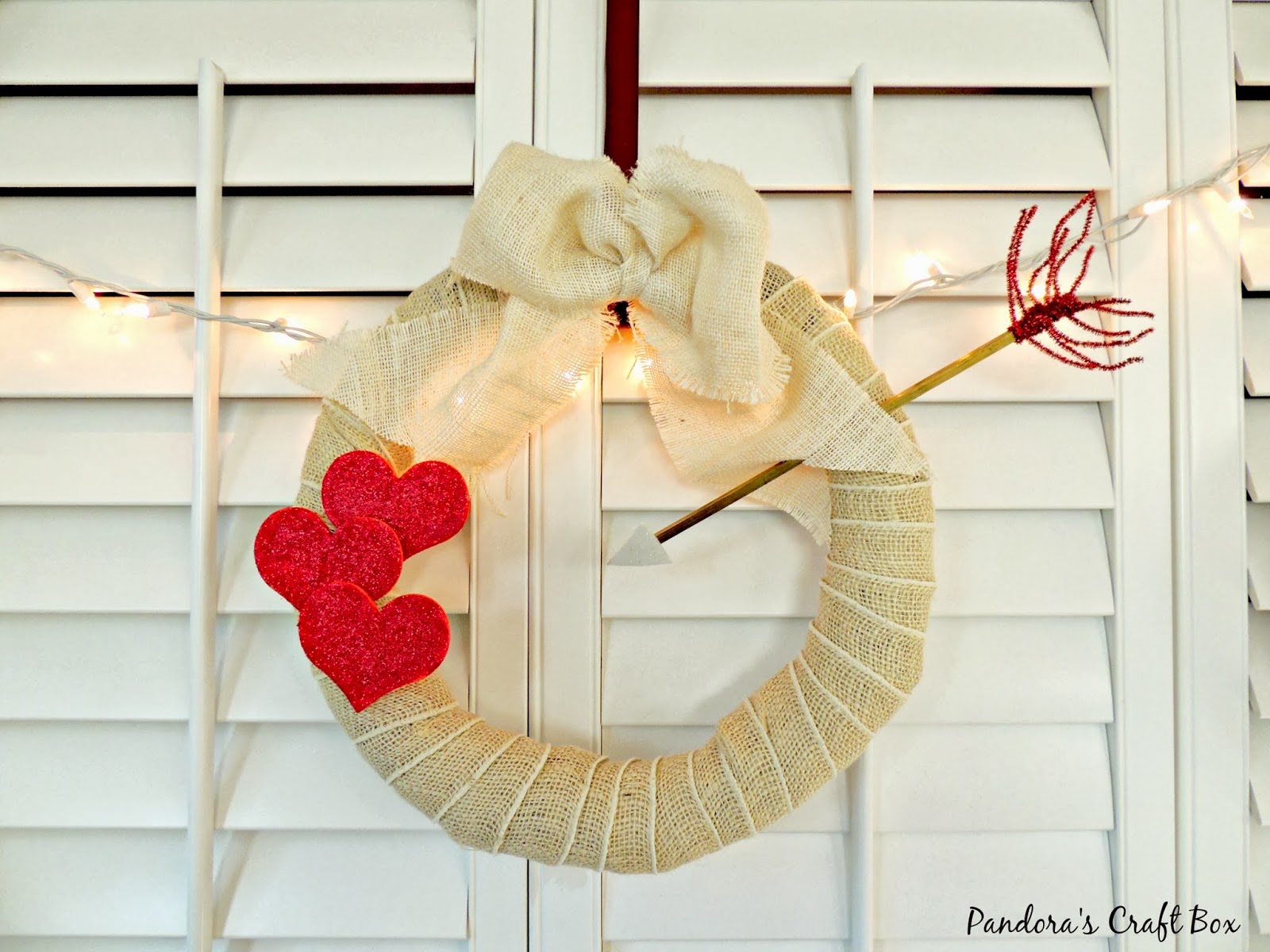 Valentine's burlap wreath, valentine's heart and arrows, Valentine's crafts