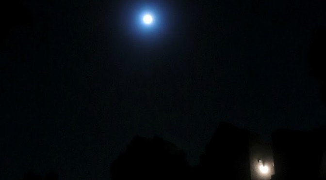 Blue-moon-of-2012