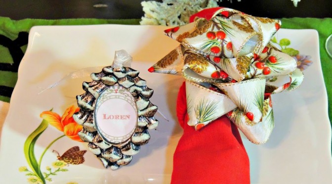 diy-christmas-place-card-holder