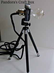 tripod lamp, tripod table lamp, wood tripod, camera lamp, wooden tripod lamp, lamp tripod, vintage camera lamp, DIY, DIY tripod lamp, DIY camera tripod lamp