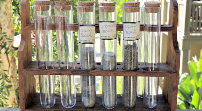 test-tube-holder-sand-keepsake