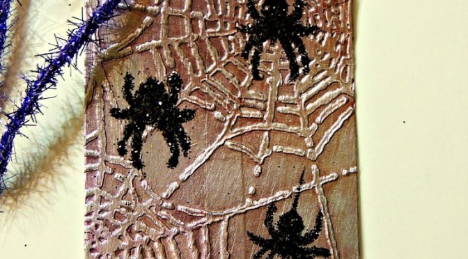 tim-holtz-metal-foil-tag-spider