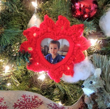 Christmas-Crochet-ornament-tutorial
