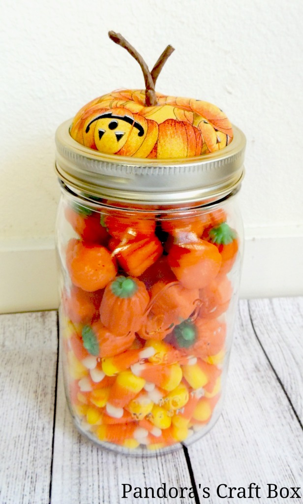 Halloween craft, Halloween mason jar, halloween pumpkin mason jar, diy