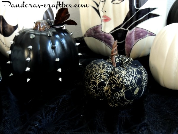 Halloween fabric pumpkin, no sew fabric pumpkin, hallowee craft, DIY, tutorial